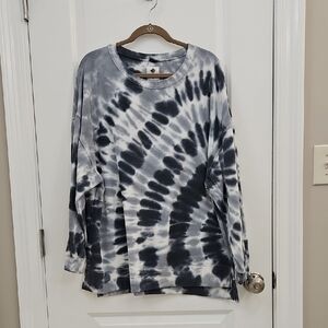 Tie-Dye Long Sleeve Shirt